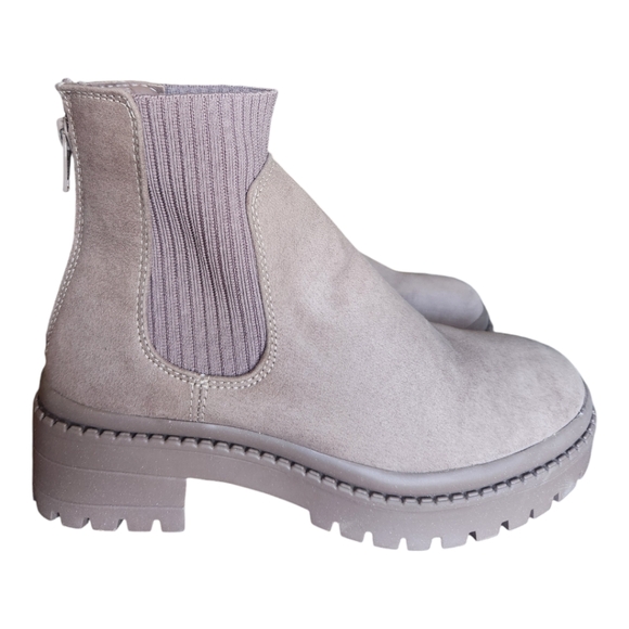 Steve Madden Kids Hazzel Pullon Zip Chelsea Boots size 3 Taupe - Picture 2 of 13